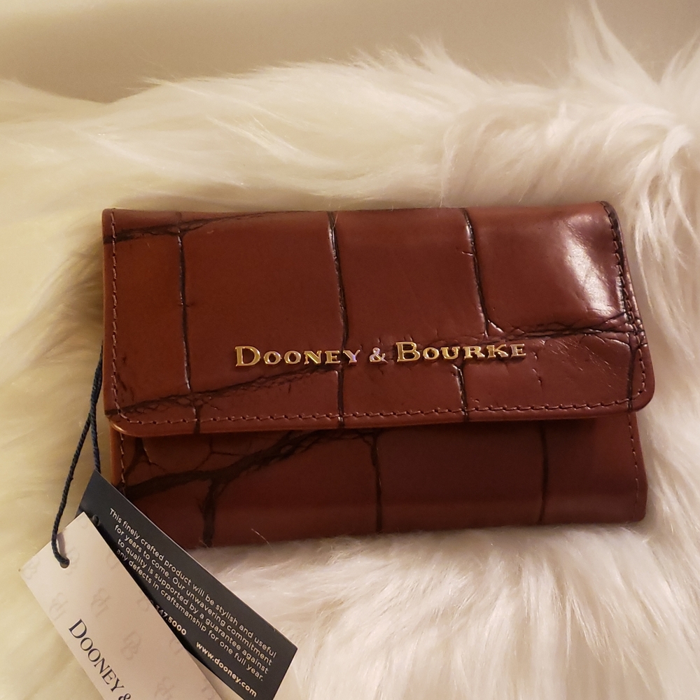 Dooney & Bourke croco wallet